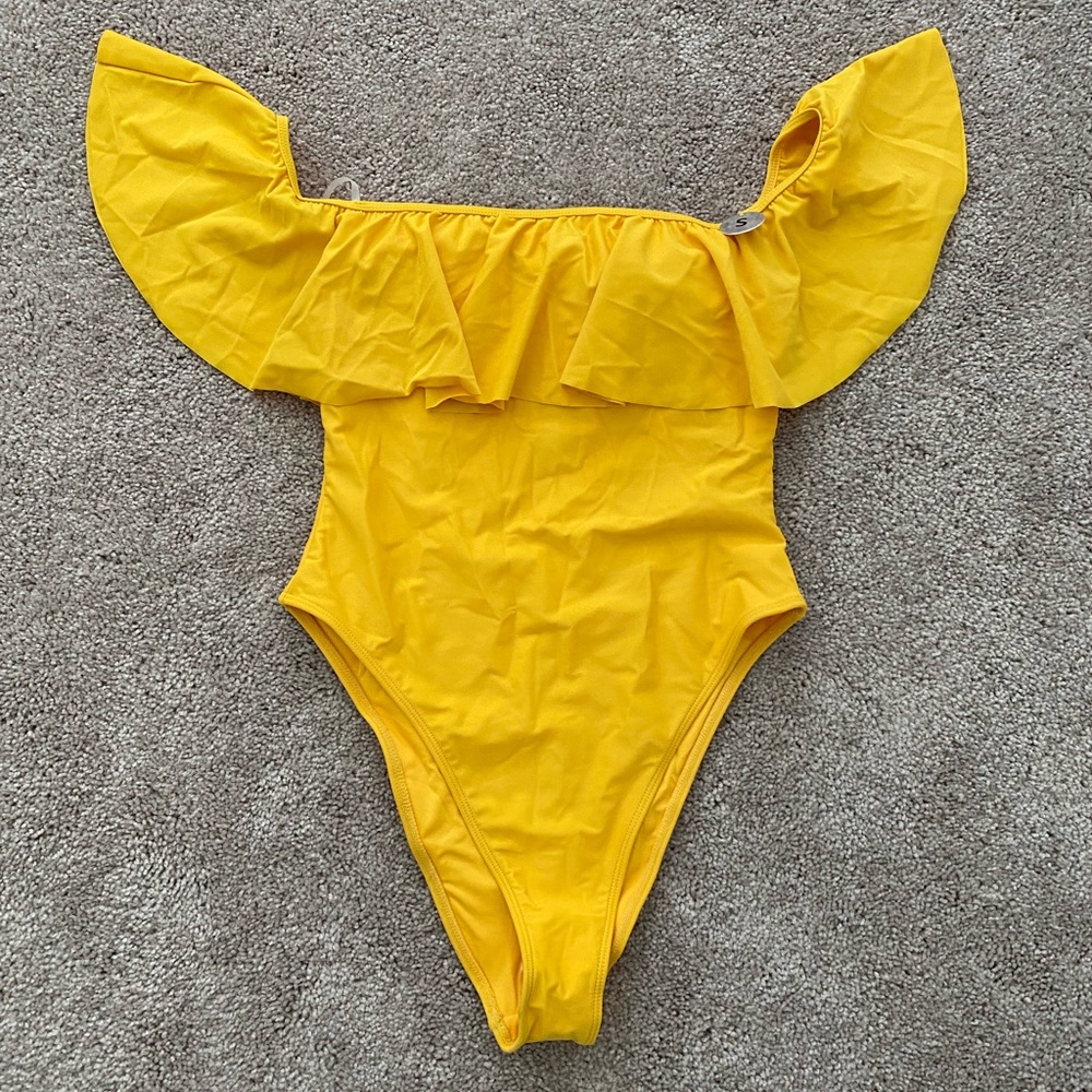 Yellow High Leg Off the Shoulder Frill Swimsuit NWT Size Small